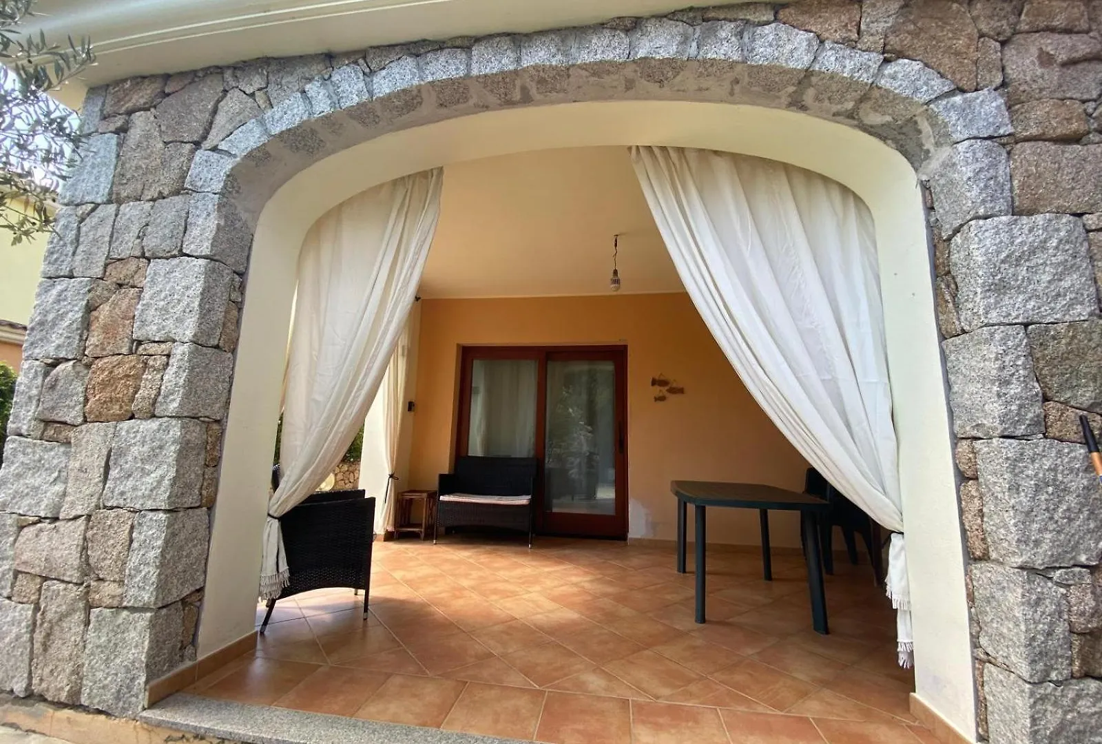 Villa Praga San Teodoro